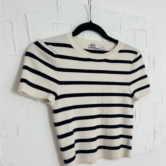 Zara Black/Cream Striped Baby Tee ✨🐚🌊🫧 - Picture 3 of 5